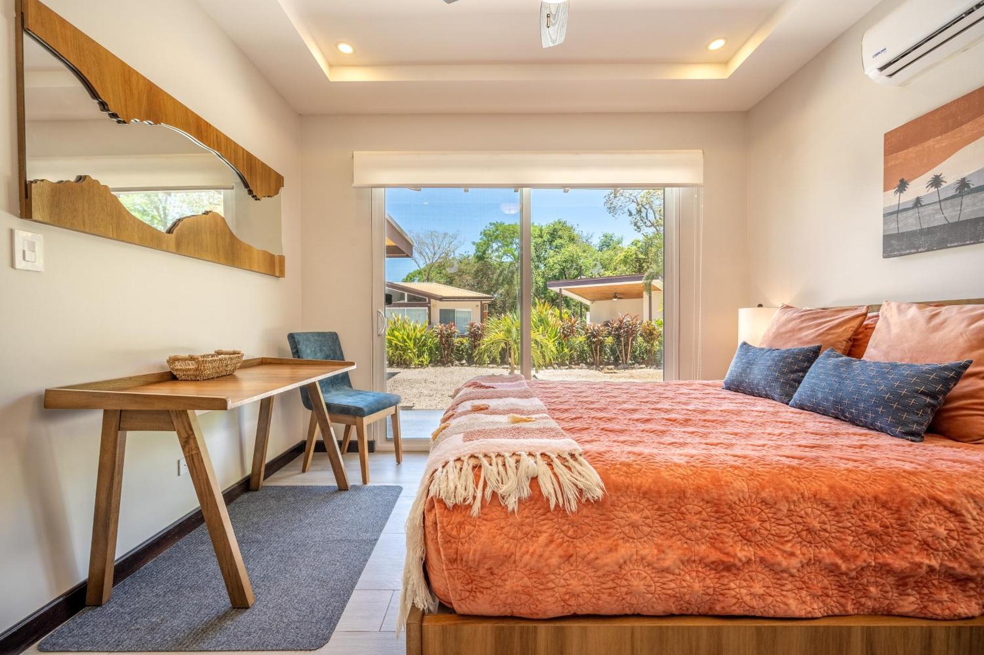 The Point Apartment Playa Avellana Room photo